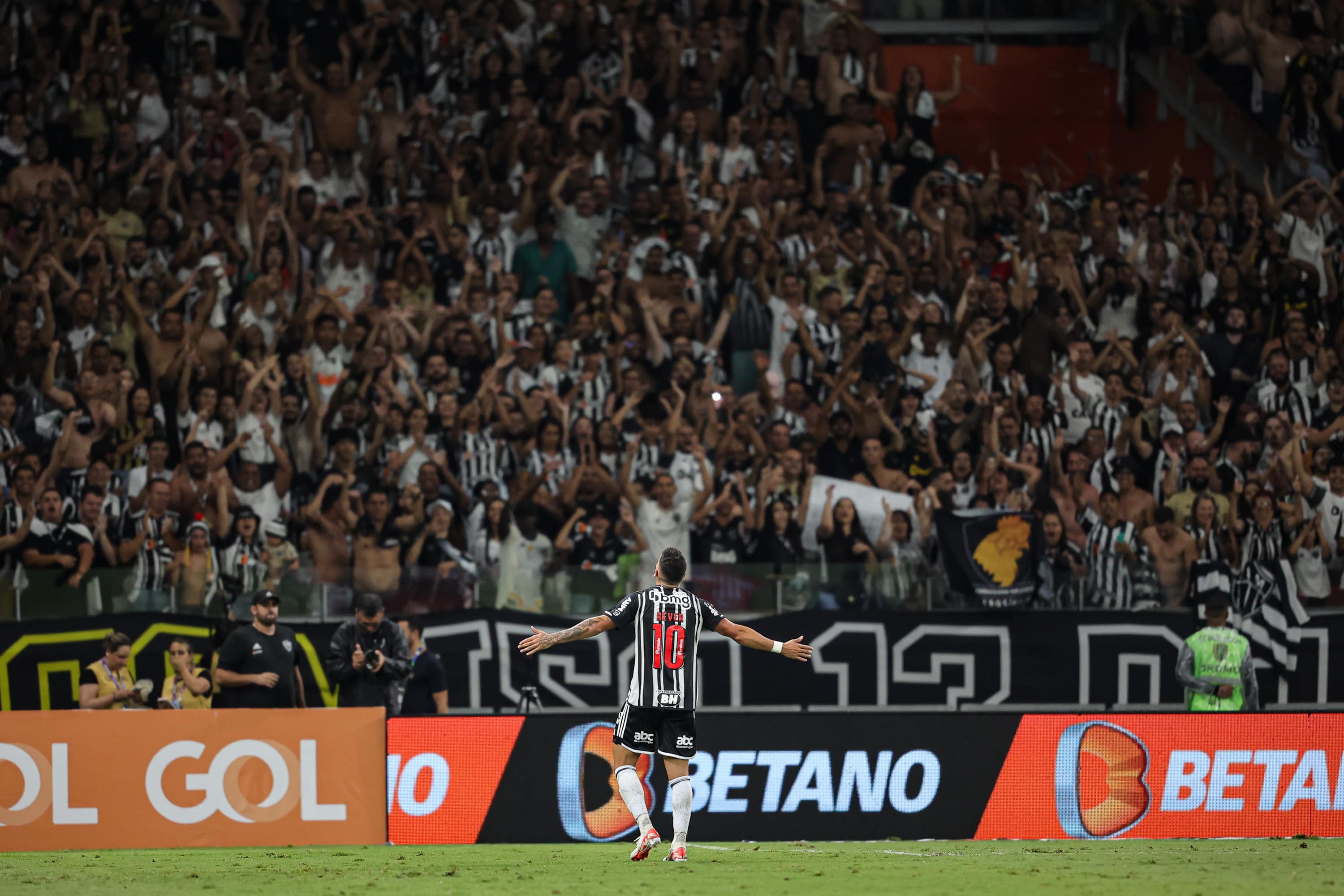 O Atl&eacute;tico-MG acordou tarde demais para o t&iacute;tulo, mas o fim de ano serviu para muito mais coisa