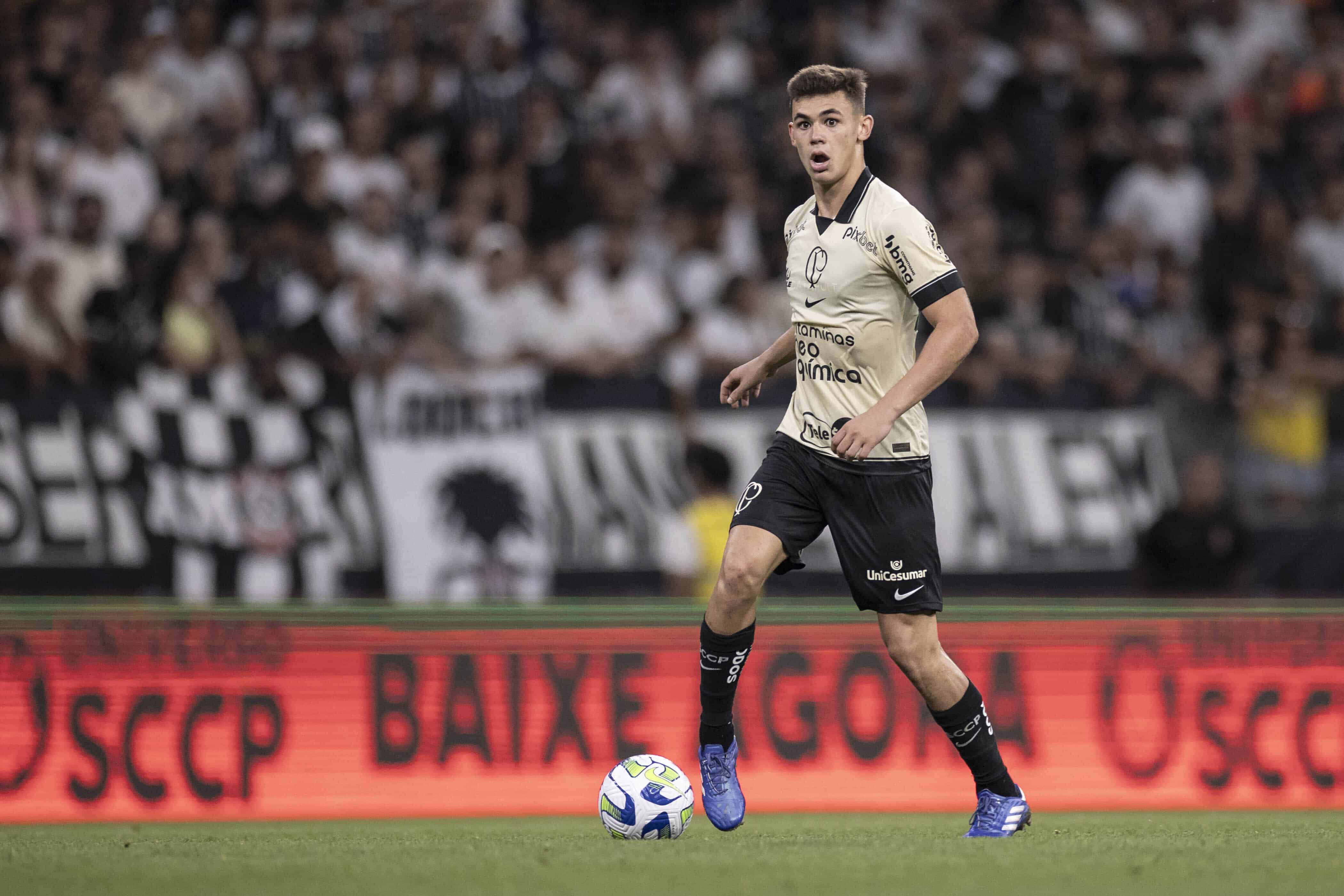 Corinthians pode ser ajudado pelo plano do PSG para ter Gabriel Moscardo, e n&atilde;o apenas financeiramente