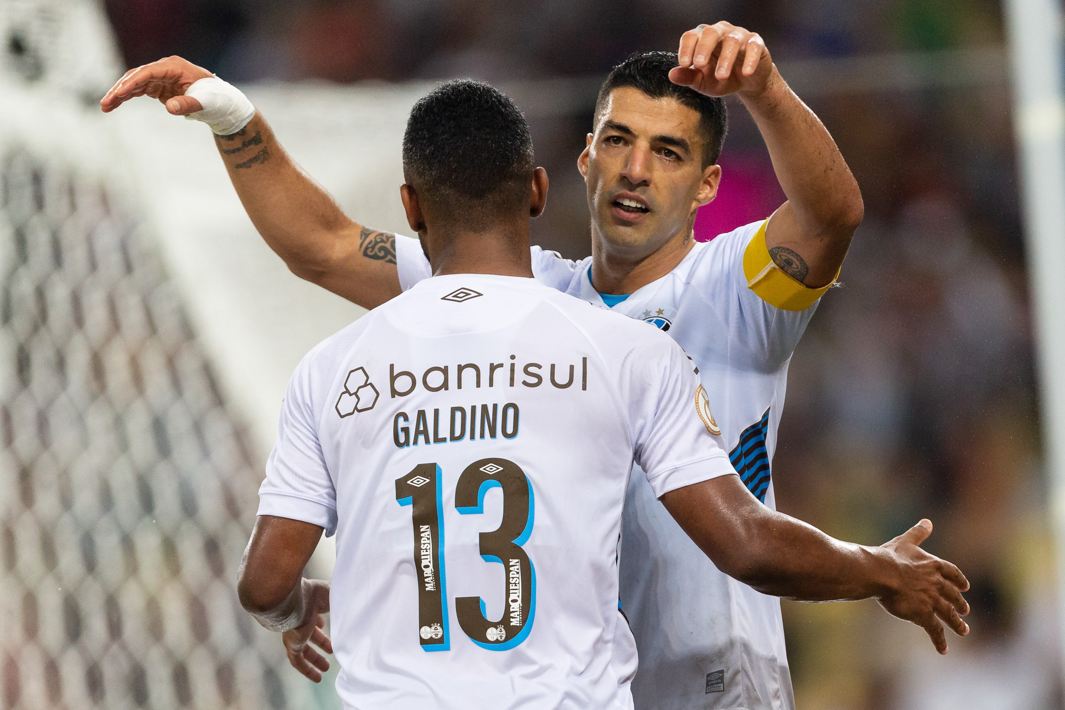 Mesmo sem grandes parceiros, Su&aacute;rez tornou Gr&ecirc;mio um dos melhores ataques do Brasil em 2023