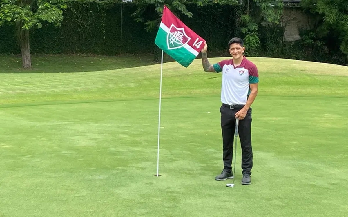 Acompanhamos um dia do &iacute;dolo do Fluminense, Germ&aacute;n Cano, em um campo&hellip; de golfe
