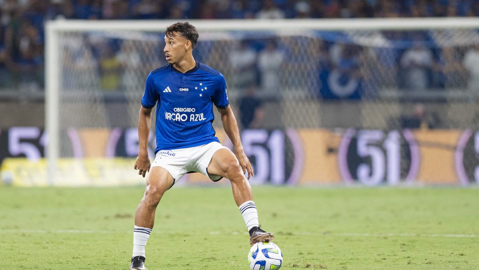 Os pr&oacute;s e contras para o Cruzeiro se disputar o Campeonato Mineiro com time sub-23