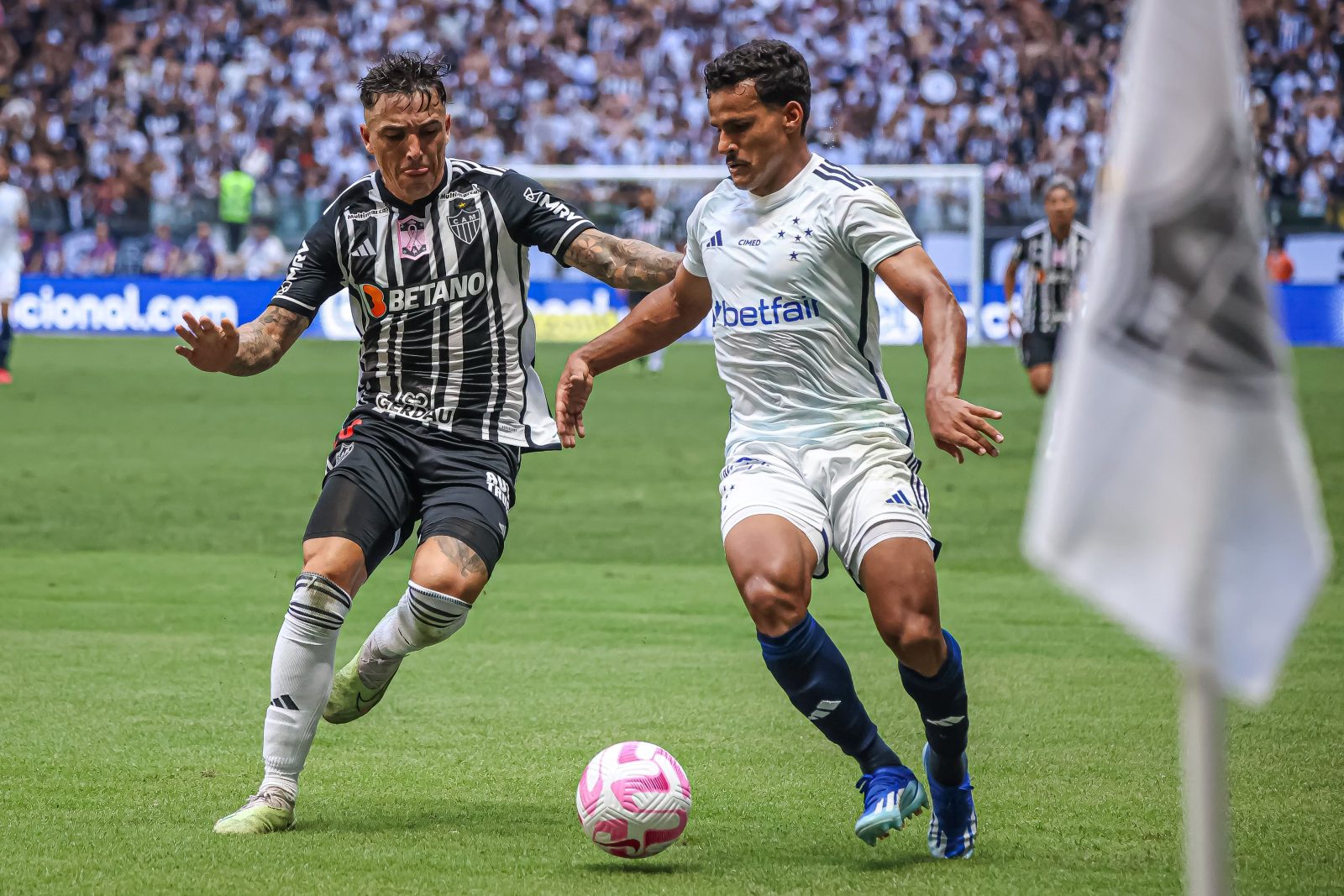 Kaiki Bruno foi bem quando encontrou brechas para entrar no time do Cruzeiro
