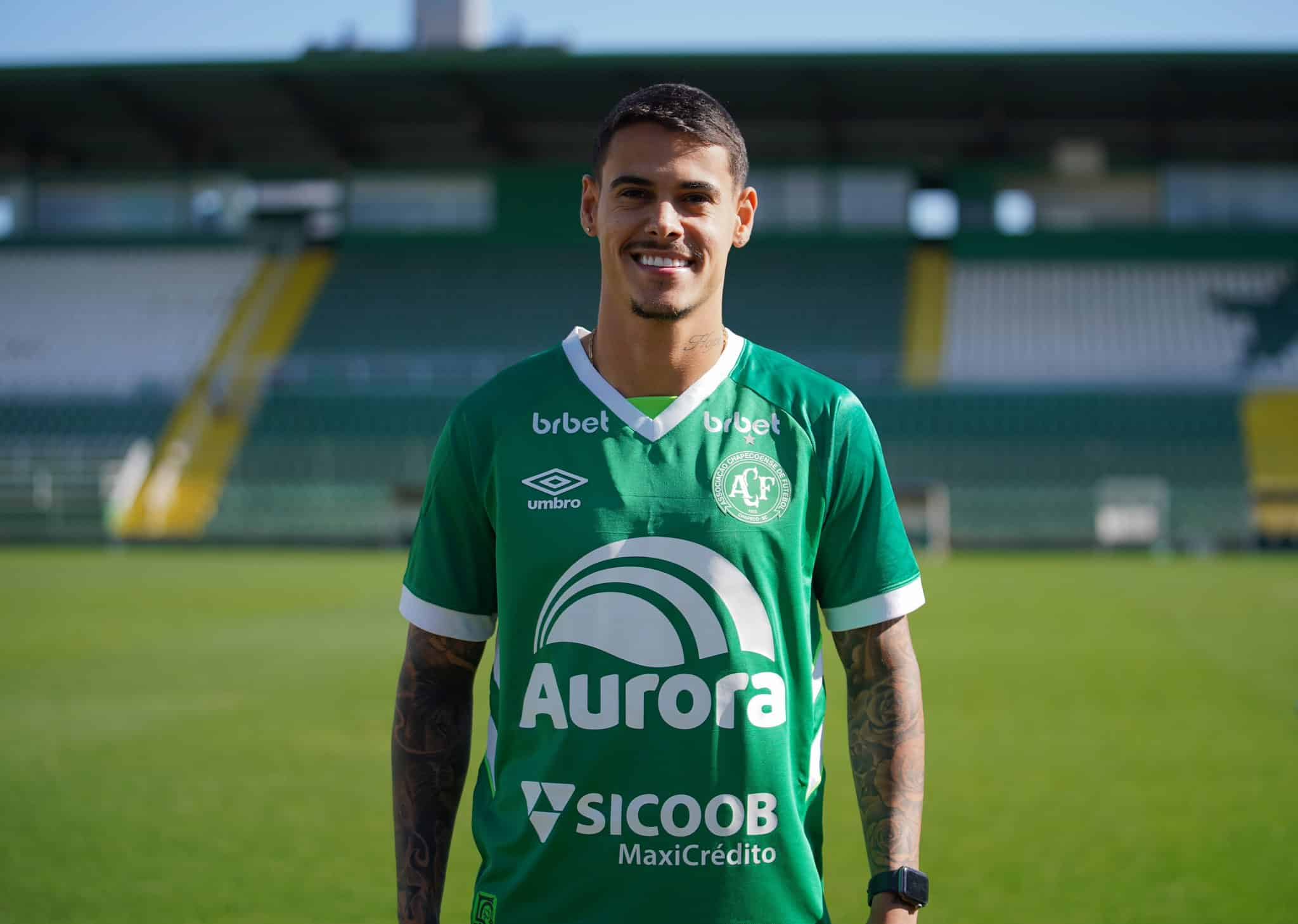 Chap&eacute;u? Renova&ccedil;&otilde;es prejudicam, e Gr&ecirc;mio perde para o Juventude em disputa por zagueiro