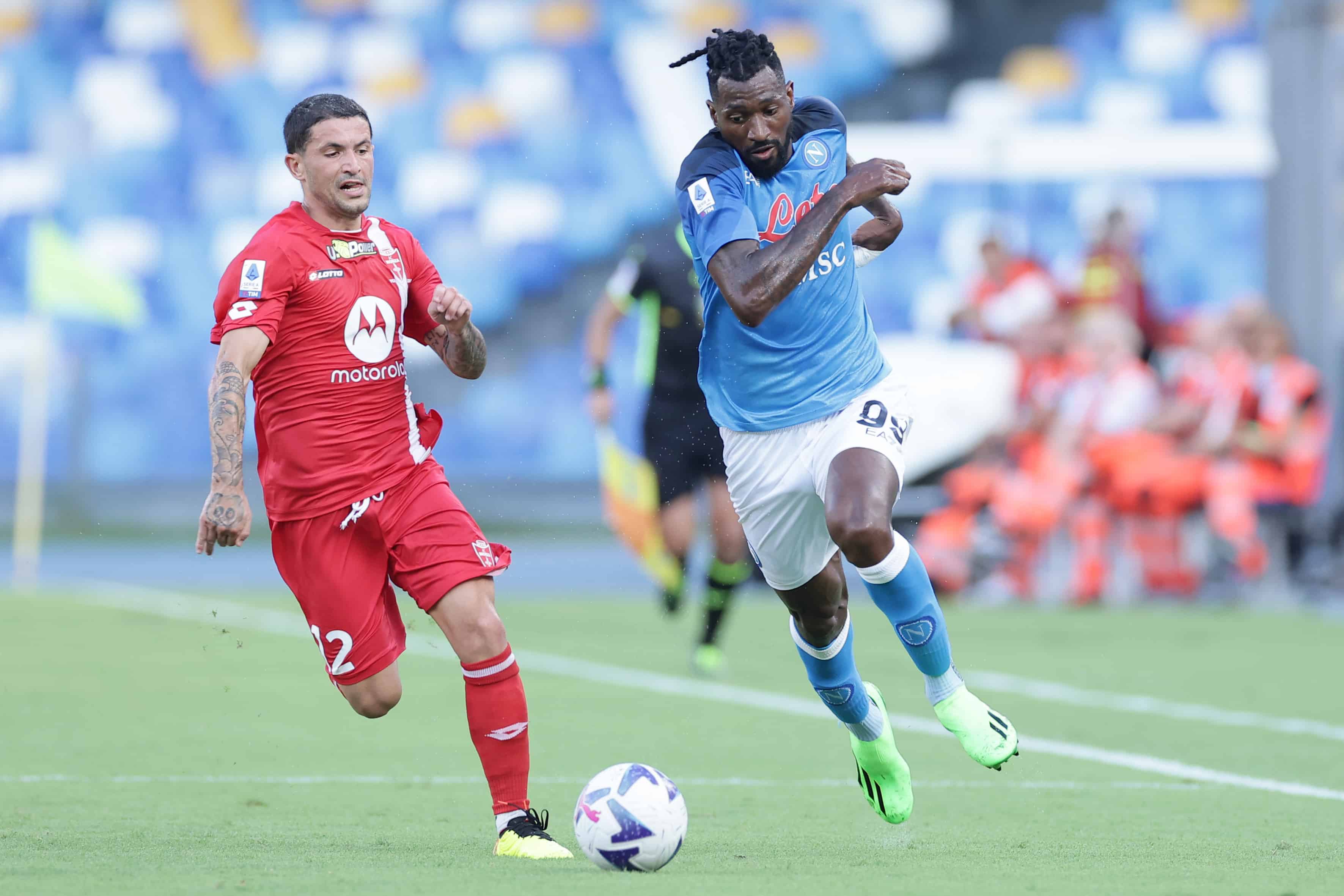 Napoli recebe o Monza em casa com a miss&atilde;o de despachar a crise que paira sobre Mazzari e equipe