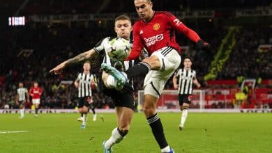 &lsquo;Punidos&rsquo; no meio da semana, Newcastle e Manchester United miram G4 em confronto que definir&aacute; rumo dos times na Premier League