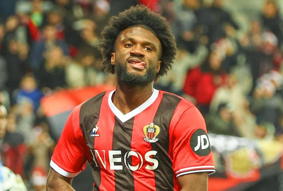 Camisa 9 precisa de dois toques na bola para definir a vit&oacute;ria do Nice sobre o Lens na Ligue 1