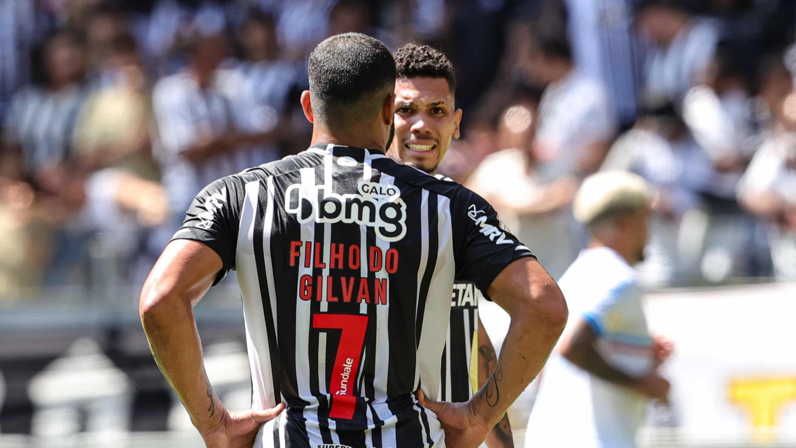 Rodrigo Caetano descarta Scarpa no Atl&eacute;tico-MG e fala sobre Paulinho sair: &lsquo;Se vier proposta boa&hellip;&rsquo;