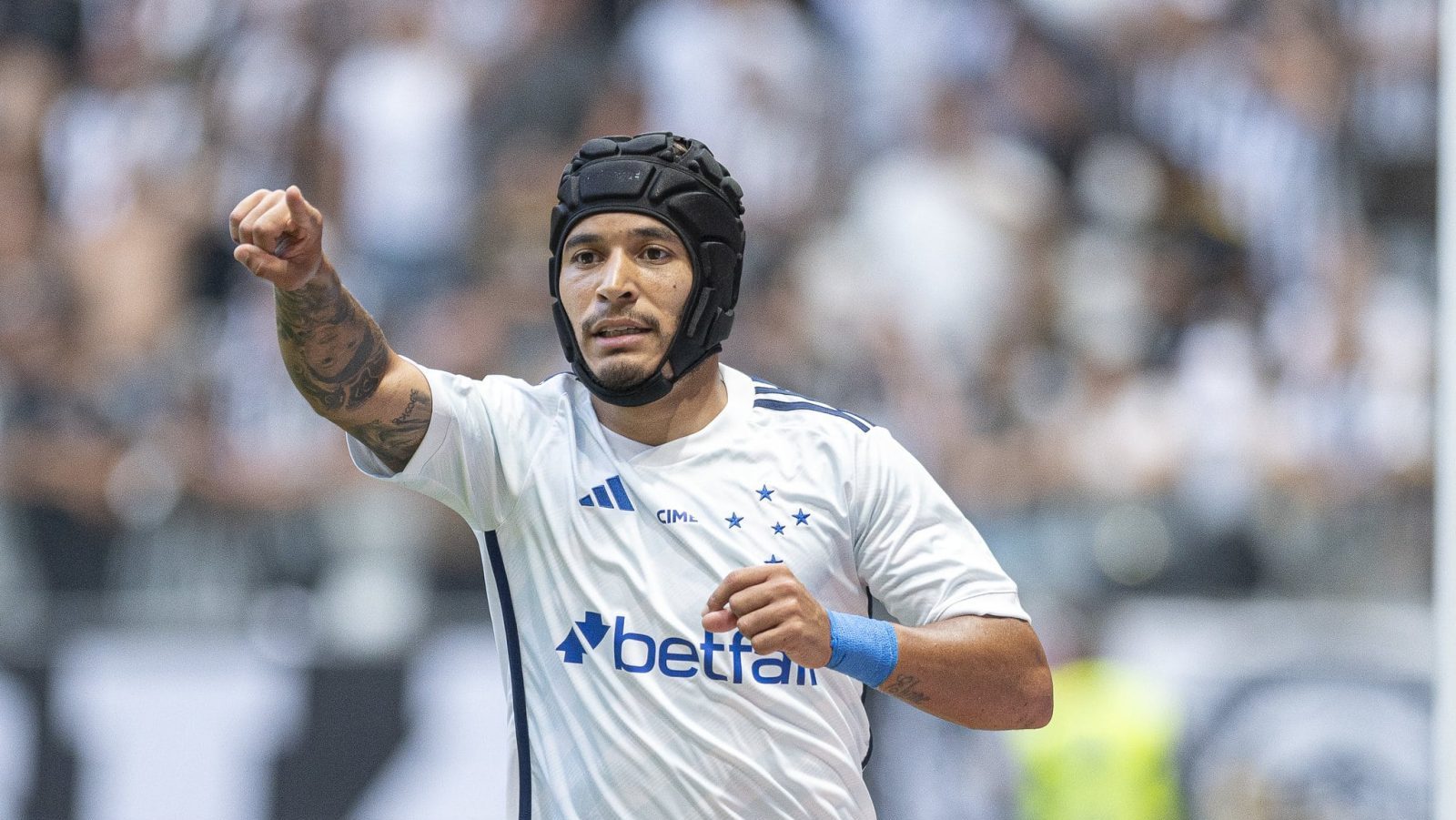 Cruzeiro faz gola&ccedil;o ao renovar com o excelente William; entenda o porqu&ecirc;