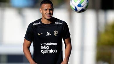 Defesa do Corinthians revelou Murillo para o futebol, ma sofreu com problemas nas duas laterais