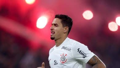 Um problema a menos? Corinthians se aproxima de acerto com Benfica para manter Lucas Ver&iacute;ssimo no elenco