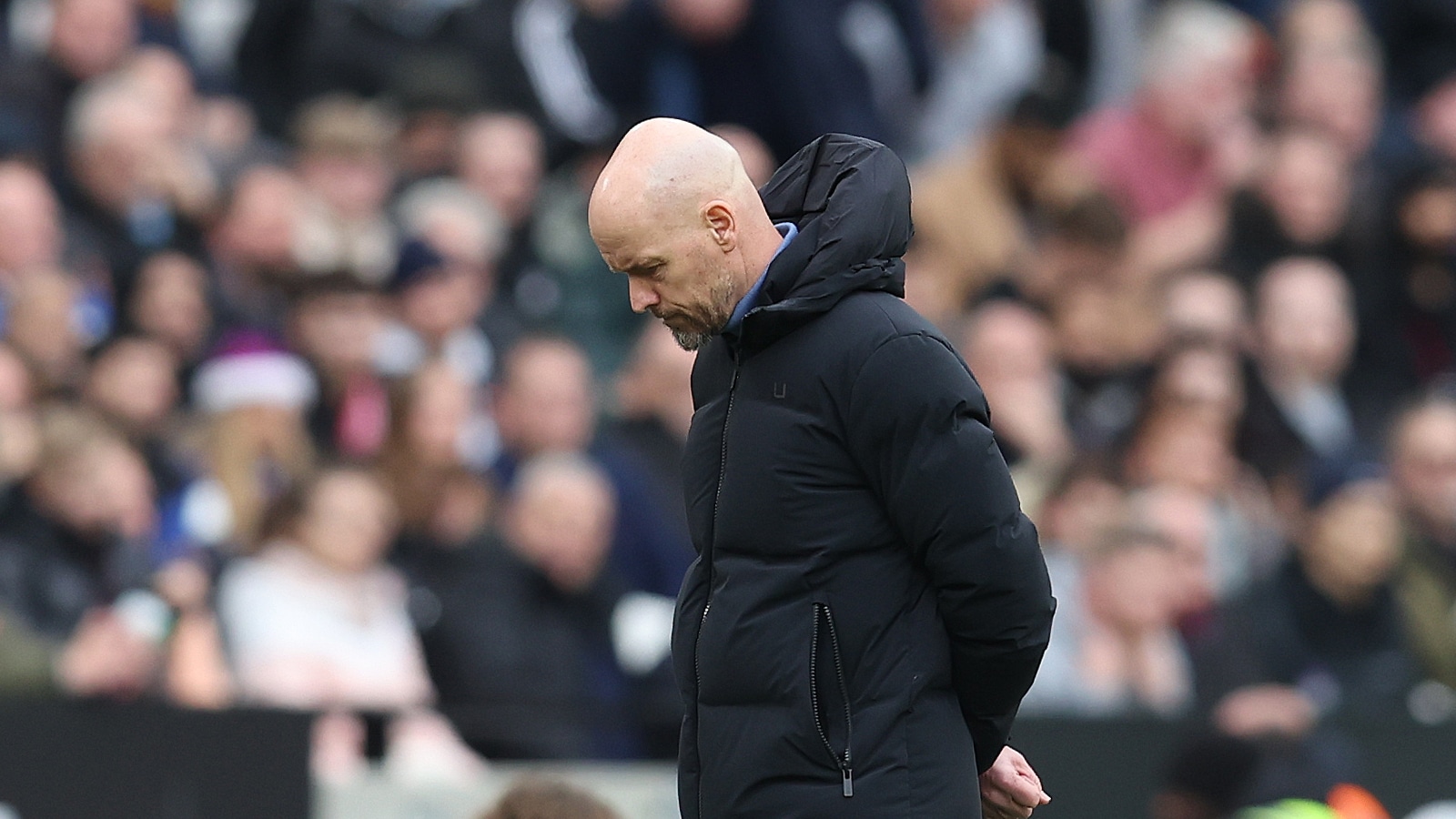 Explica&ccedil;&atilde;o de Ten Hag para 13&ordm; derrota do Manchester United &eacute; vazia e repetitiva