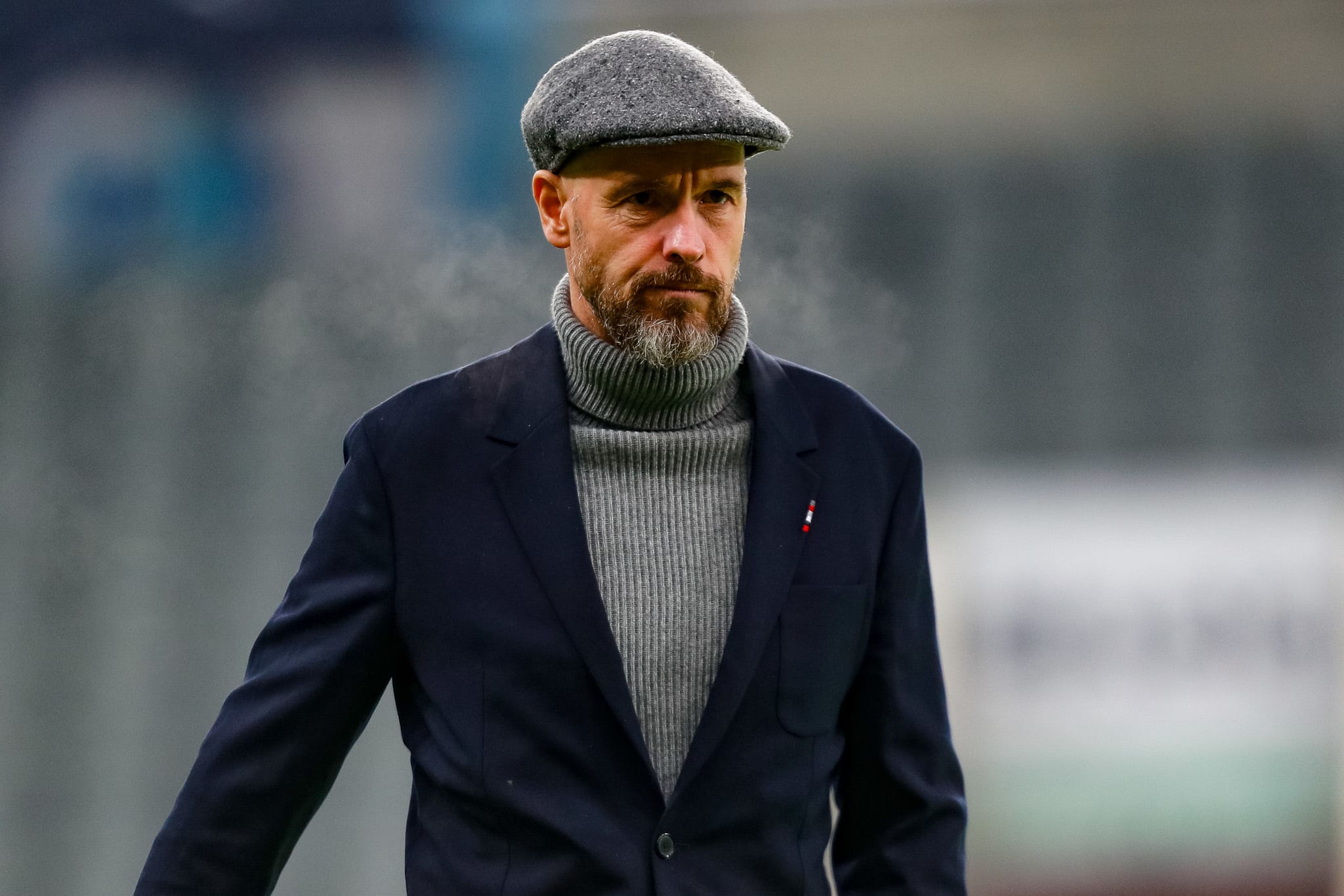 Ten Hag parece viver realidade paralela e elogia Manchester United ap&oacute;s elimina&ccedil;&atilde;o na fase de grupos da Champions