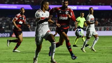 Flamengo volta a atingir objetivo pela incompet&ecirc;ncia alheia em noite de d&eacute;j&agrave; vu no Morumbi