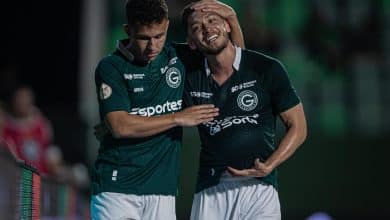 Goi&aacute;s vence Am&eacute;rica-MG e jogo dos rebaixados do Campeonato Brasileiro fica marcado pela estreia de garotos