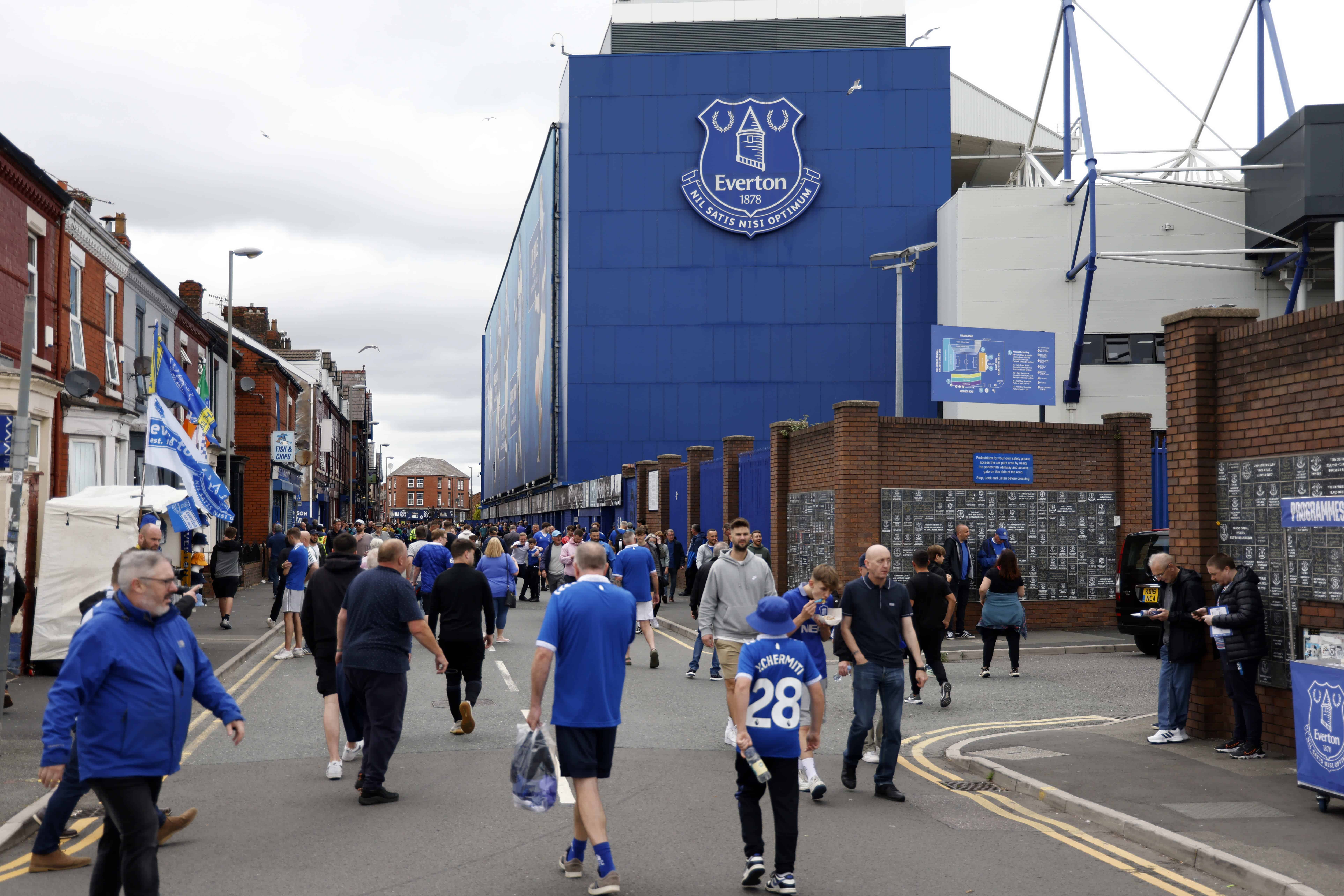 O Everton entrou com recurso e iniciou sua luta contra a maior puni&ccedil;&atilde;o da hist&oacute;ria da Premier League