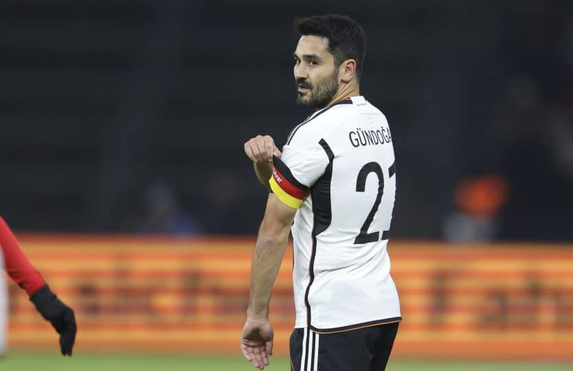 Em meio à crise da Seleção Alemã, vice-presidente da federação faz duras críticas a Gündogan