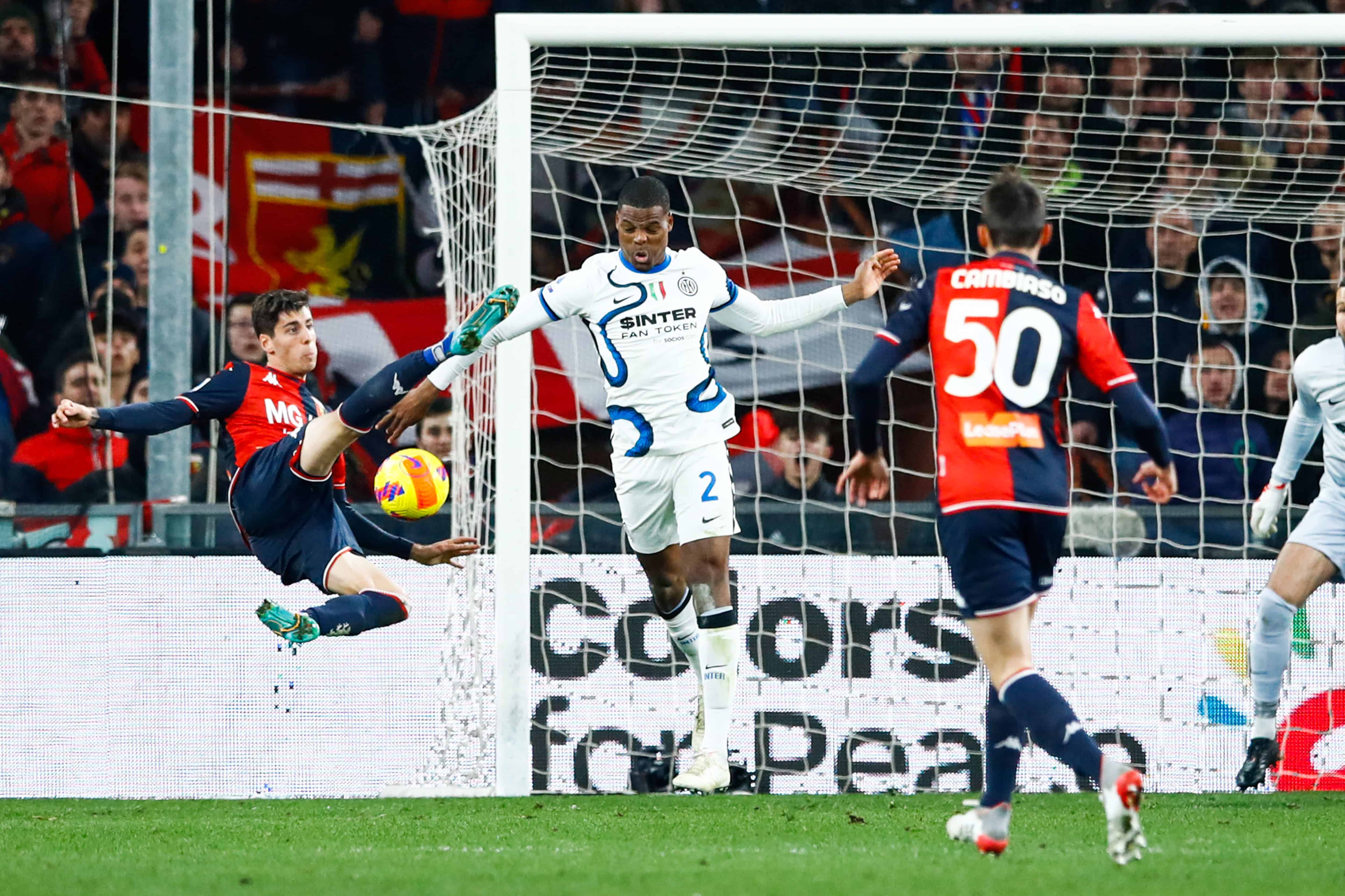 Um Genoa em ascens&atilde;o &eacute; o que separa a Internazionale de virar o ano na lideran&ccedil;a isolada da Serie A