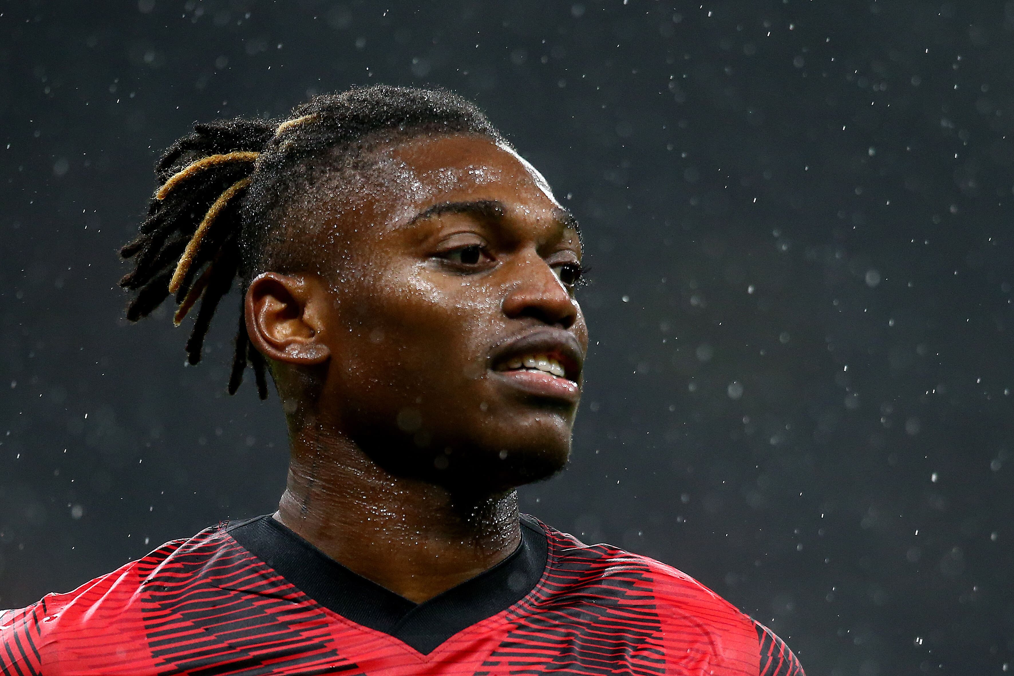 Milan corre contra o tempo para ter Rafael Le&atilde;o de volta contra o Newcastle