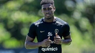 Refor&ccedil;os da defesa do Corinthians d&atilde;o esperan&ccedil;a para retorno do tradicional desempenho do clube