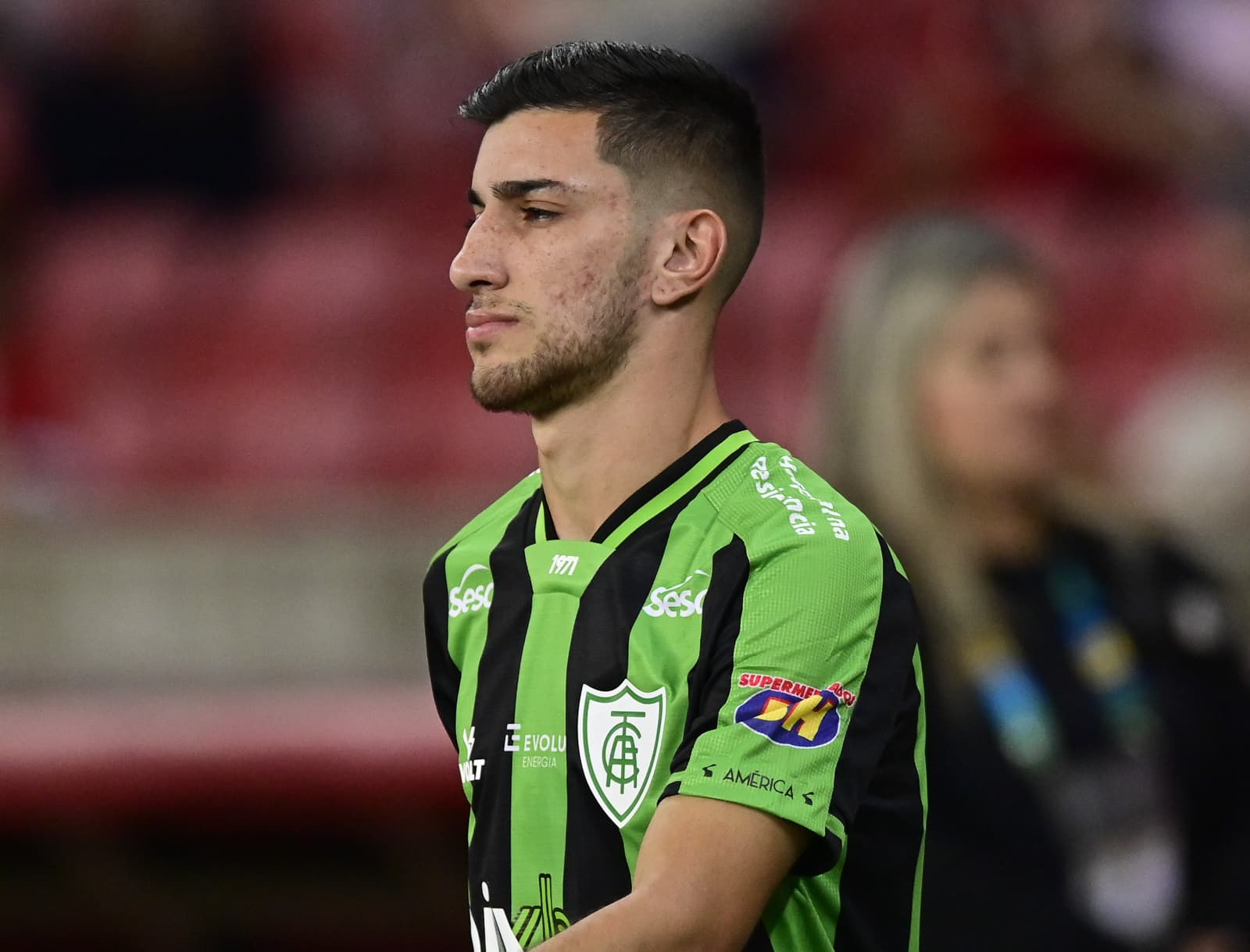 Santos est&aacute; em vias de oficializar a pol&ecirc;mica contrata&ccedil;&atilde;o do atacante Pedrinho