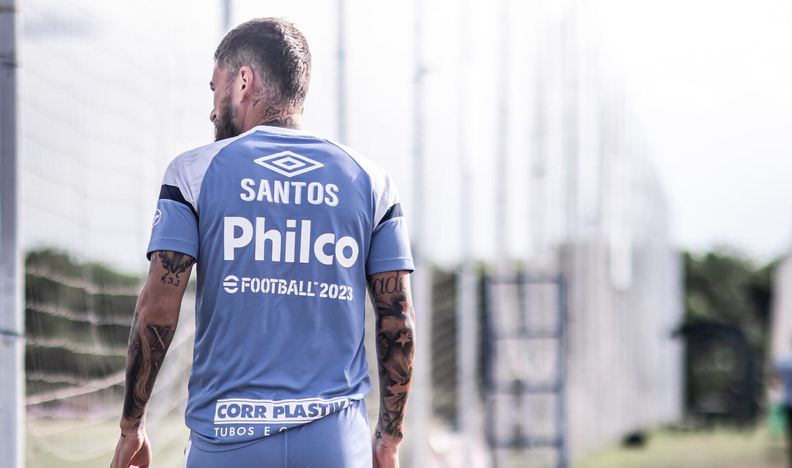 Como tem sido a rotina de treinamentos dos jogadores afastados do Santos?