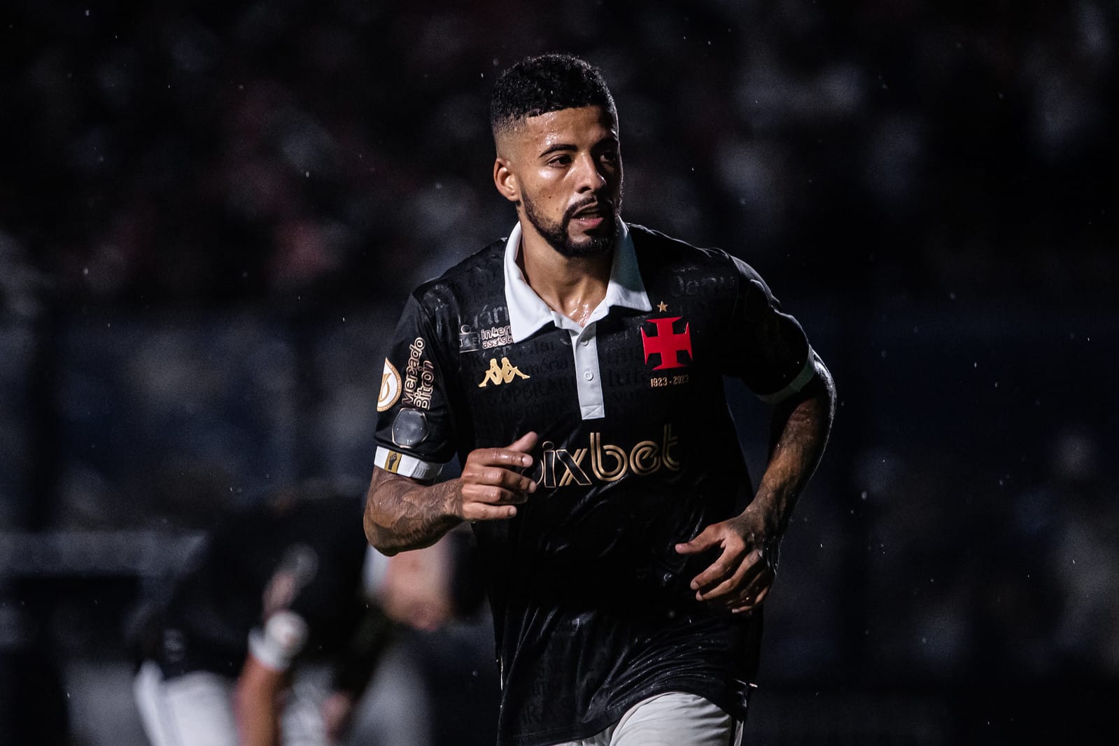 Vasco sofre grande baque com les&atilde;o de Paulinho, que vai perder boa parte da temporada de 2024