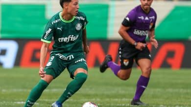 Campo encharcado n&atilde;o atrapalha e Palmeiras mant&eacute;m 100% na Copinha ao vencer o Oeste