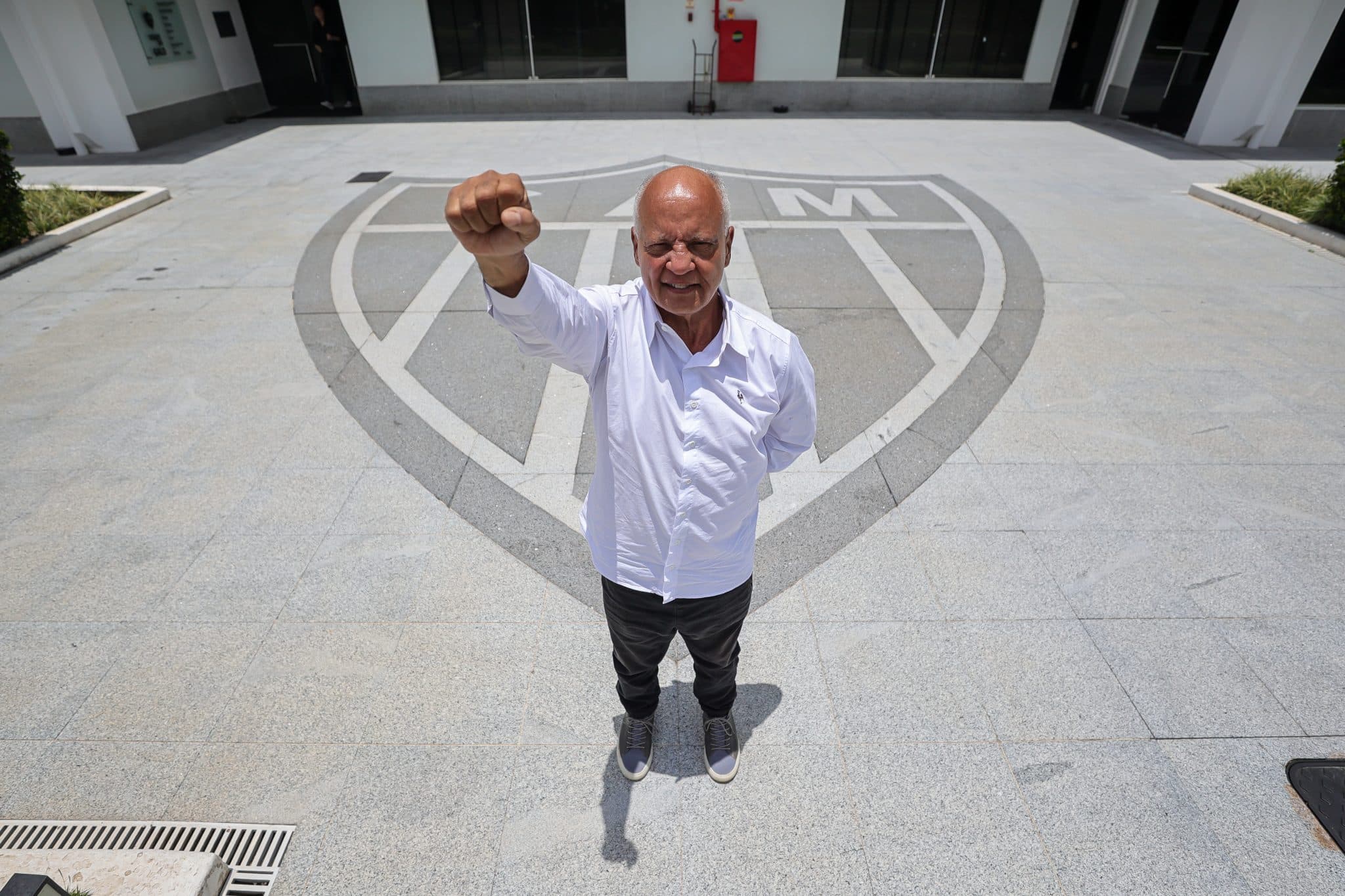 Que bom que o Atl&eacute;tico-MG aprendeu a valorizar seus &iacute;dolos: Viva Reinaldo, o Rei do Galo