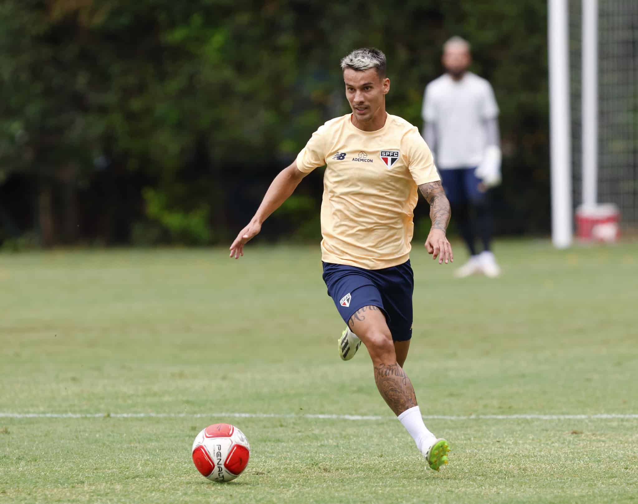 O motivo inusitado pelo qual o S&atilde;o Paulo ainda n&atilde;o apresentou&nbsp;seus&nbsp;refor&ccedil;os
