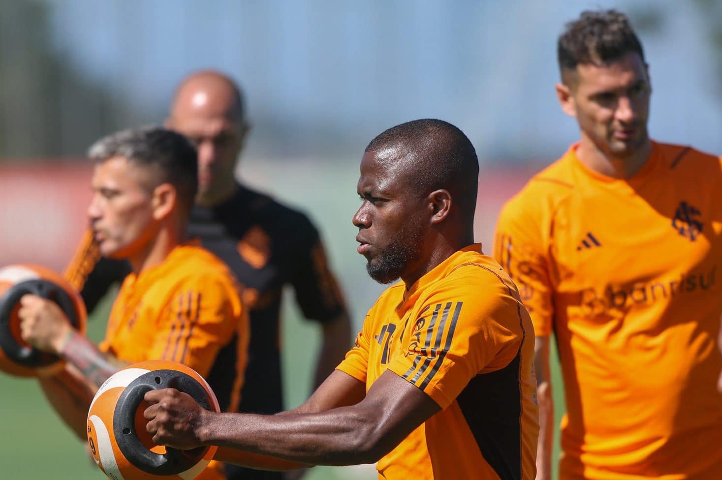 Com port&otilde;es fechados no Beira-Rio, Internacional abre temporada em que promete muito