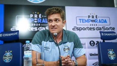 Querer n&atilde;o &eacute; poder: dirigente do Gr&ecirc;mio reconhece que elenco precisaria de mais refor&ccedil;os