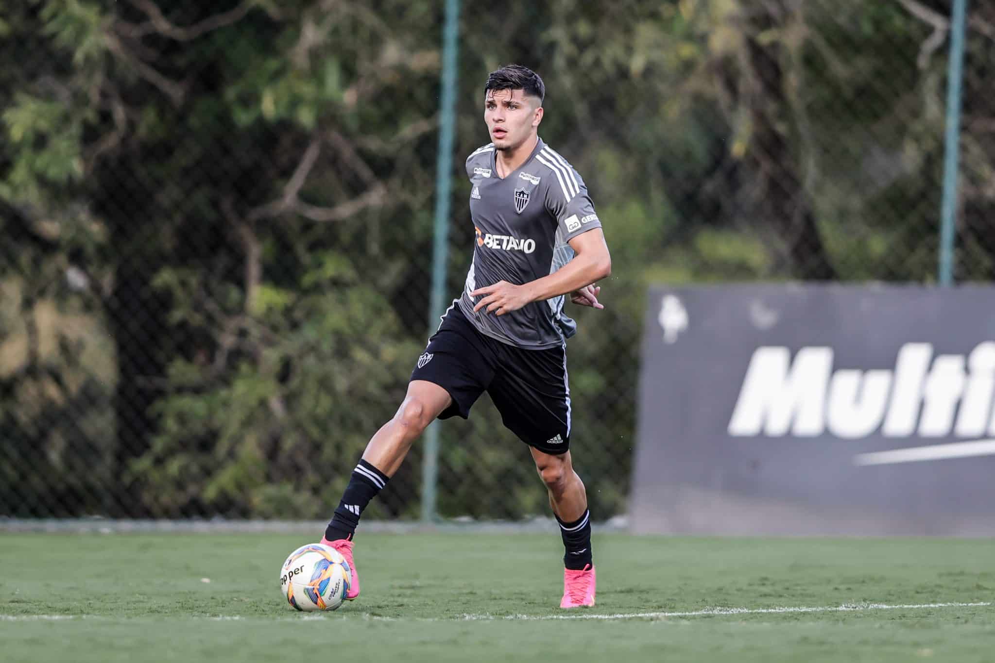 Com poucas chances no Atl&eacute;tico-MG, artilheiro da base aceita proposta e encaminha ida ao Coritiba