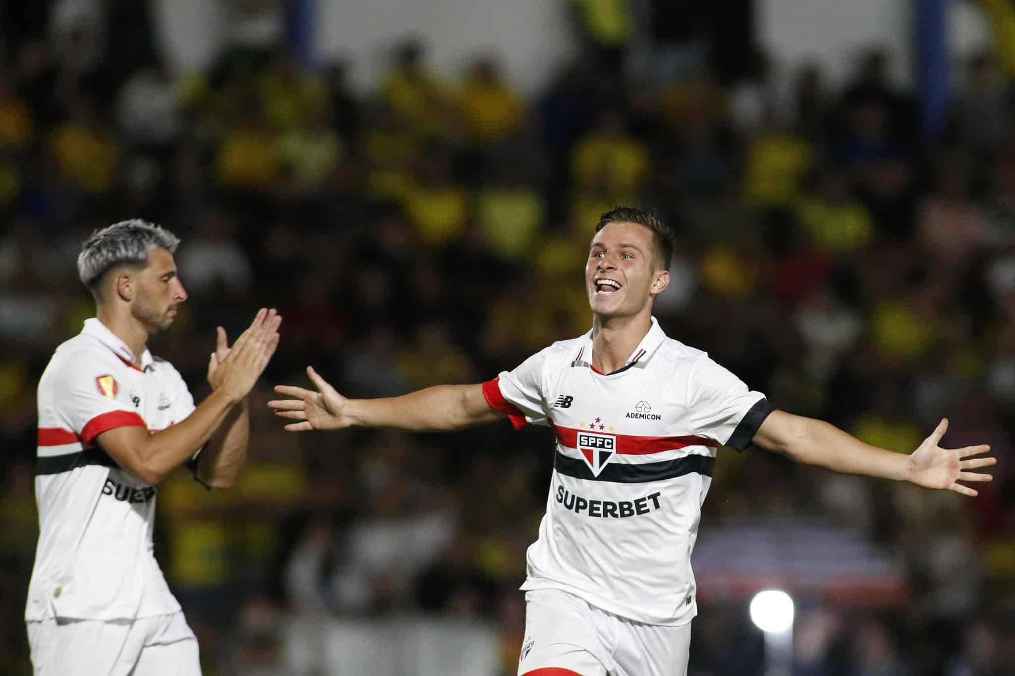 Galoppo volta como se n&atilde;o tivesse parado, e Nik&atilde;o conquista Carpini para virar refor&ccedil;o caseiro no S&atilde;o Paulo