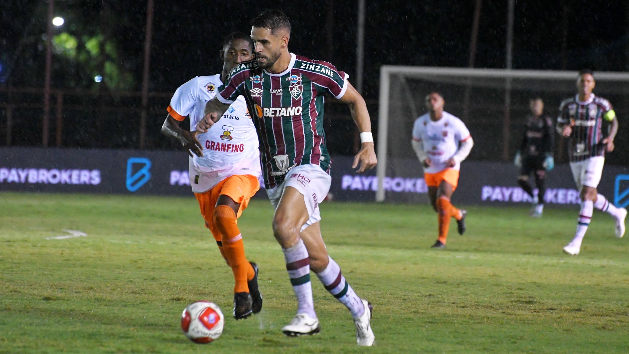 No Fluminense, a sutileza de Renato Augusto encontra o apetite de Xer&eacute;m