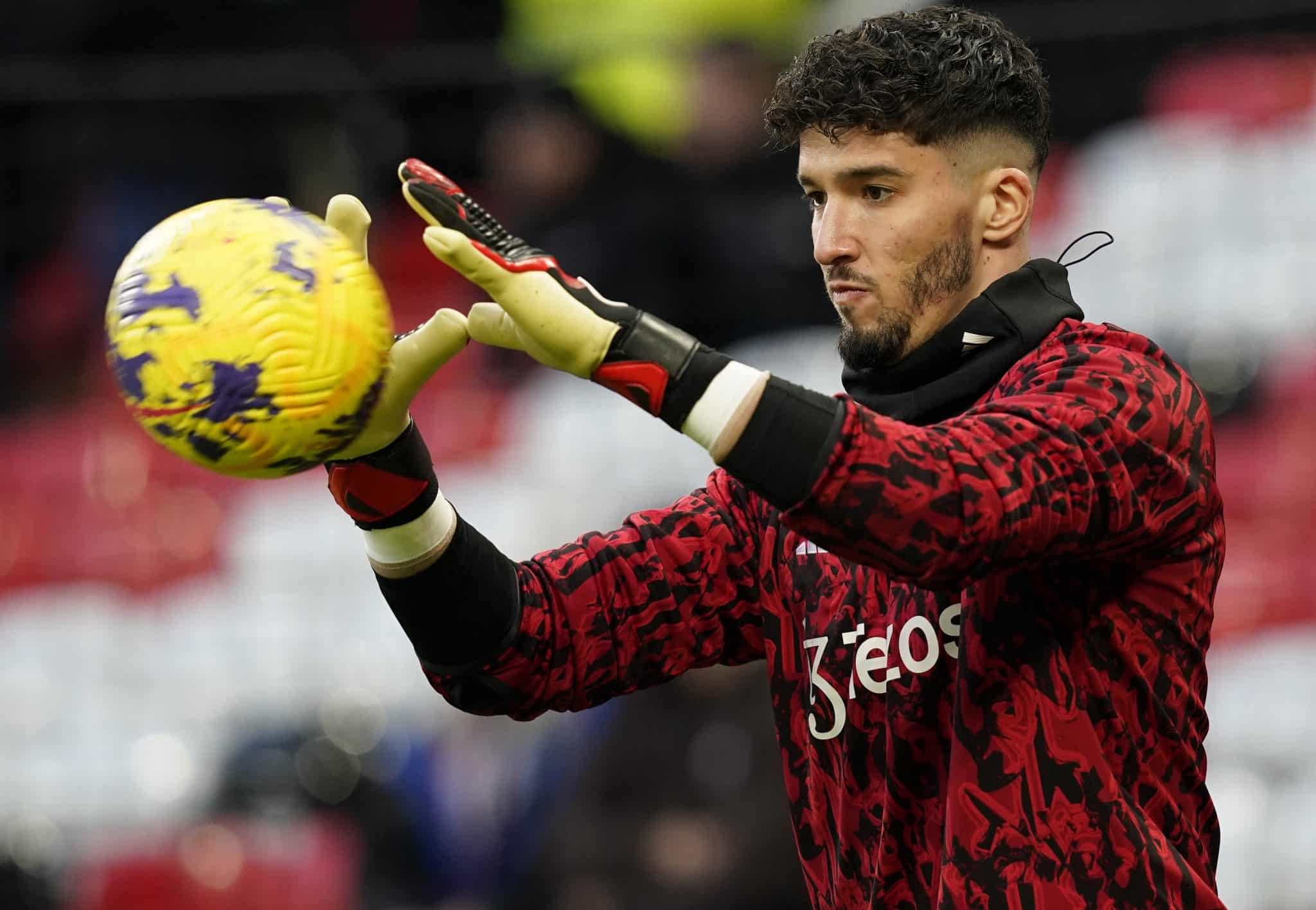 Quase cinco meses depois de ser anunciado pelo United, Altay Bayindir enfim far&aacute; sua estreia