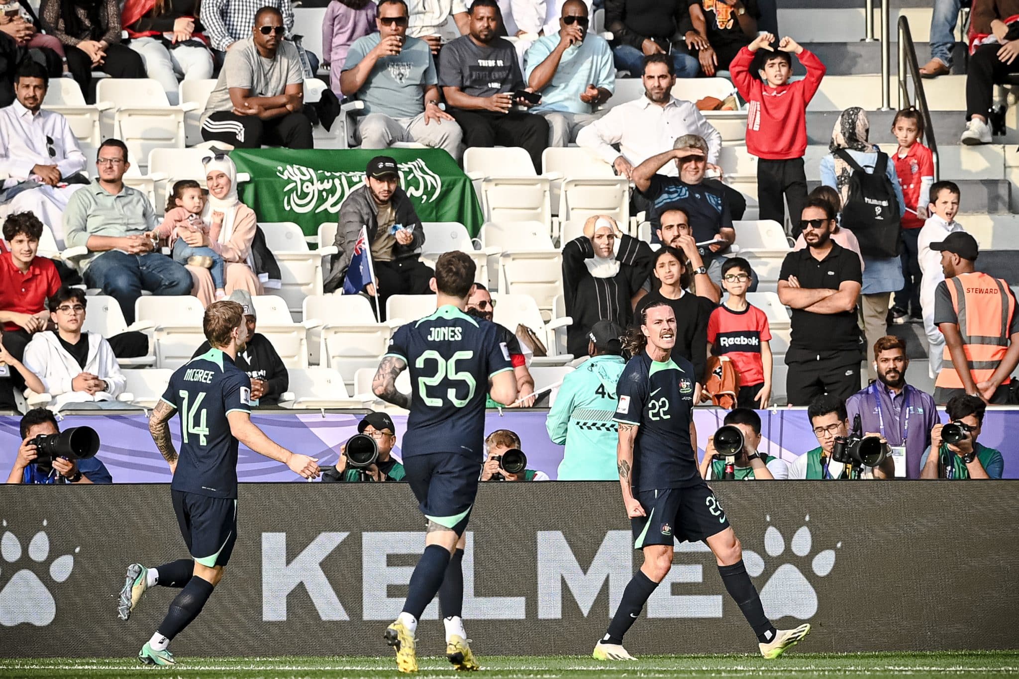 Austr&aacute;lia avan&ccedil;a, &Iacute;ndia se despede e Palestina esbarra em resultado hist&oacute;rico em nova rodada da Copa da &Aacute;sia