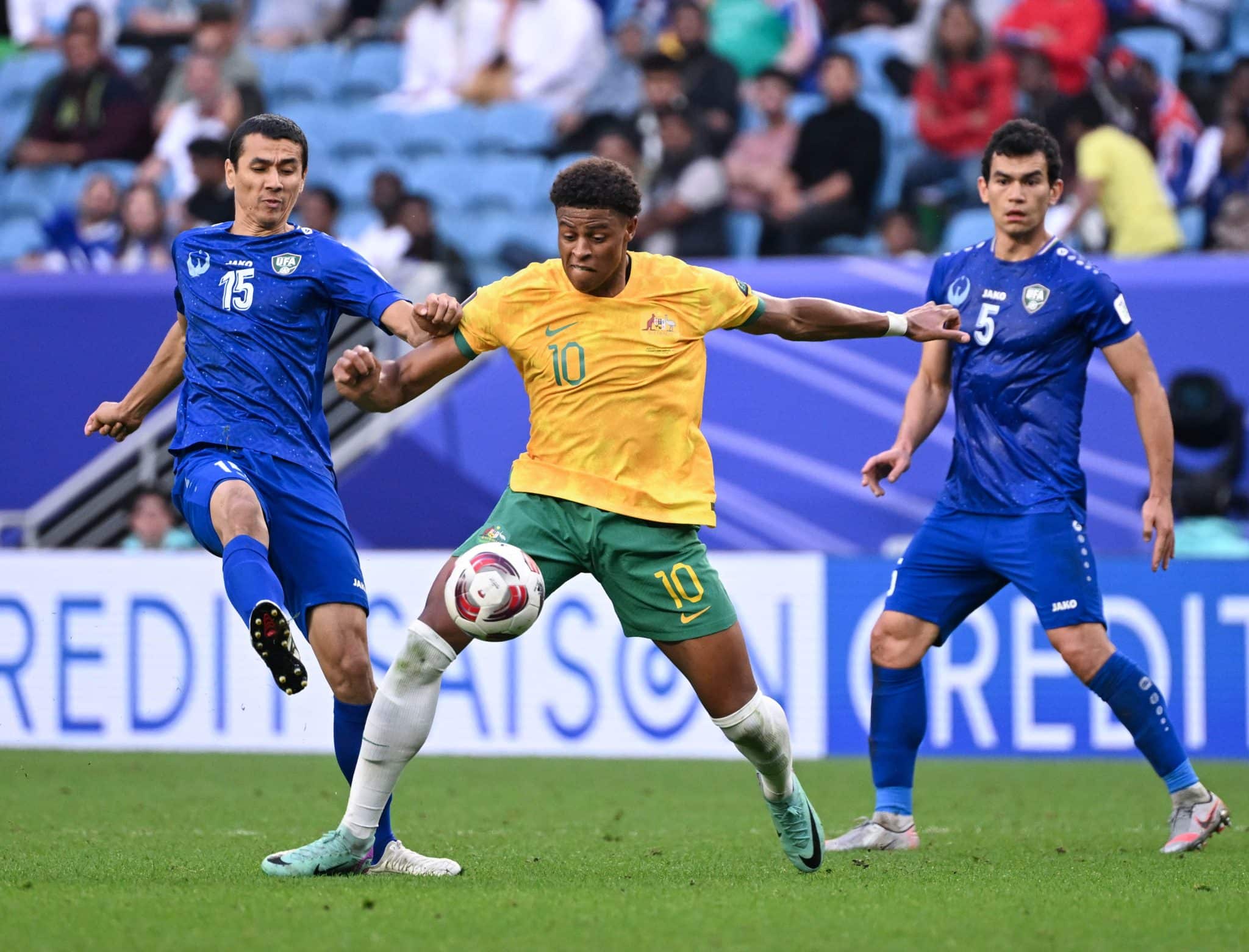 Austr&aacute;lia e Uzbequist&atilde;o avan&ccedil;am no Grupo B da Copa da &Aacute;sia e S&iacute;ria fica na torcida pela 3&ordf; vaga da chave