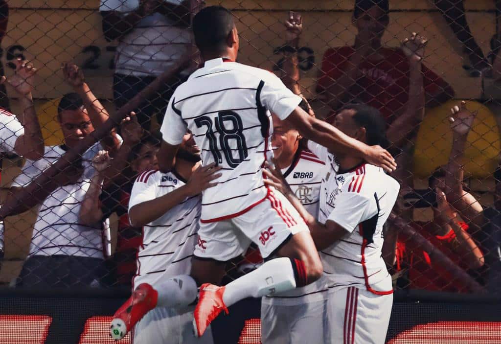 Flamengo vence Audax, mant&eacute;m 100% na Copinha e se classifica na lideran&ccedil;a do grupo