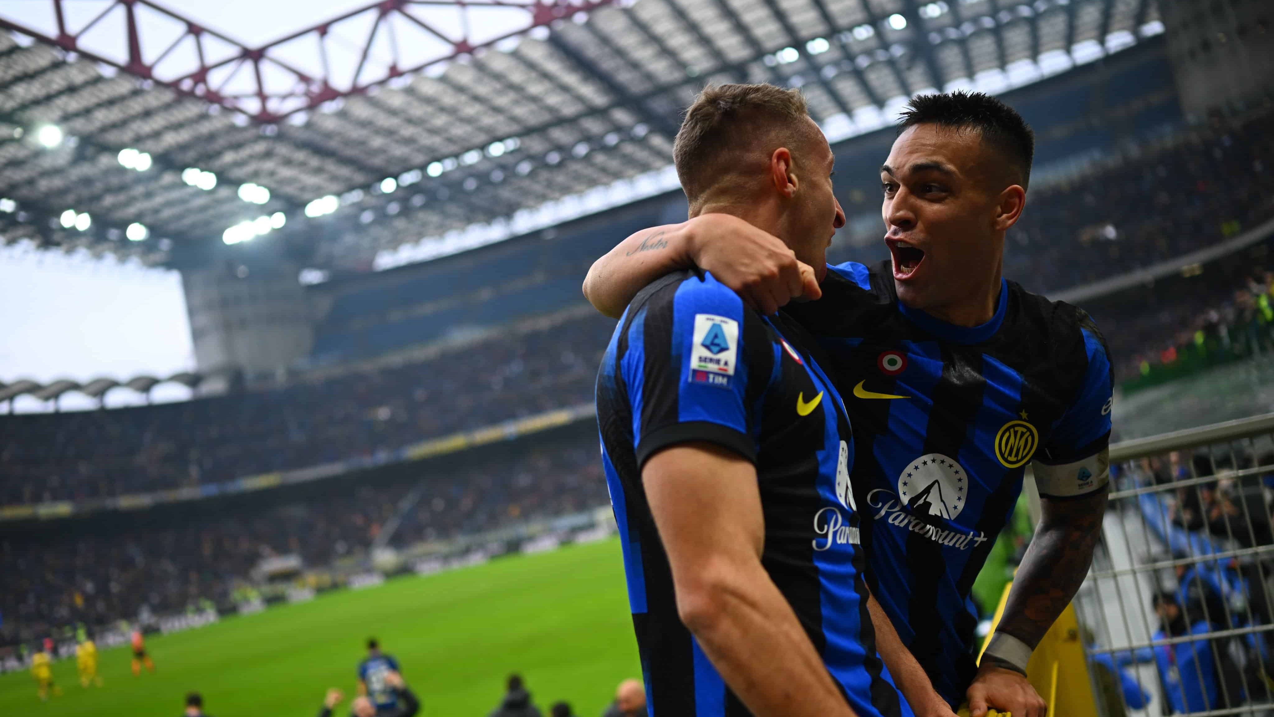 Com doses extras de sofrimento, a Inter venceu o Verona nos acr&eacute;scimos e &eacute; campe&atilde; de inverno da Serie A