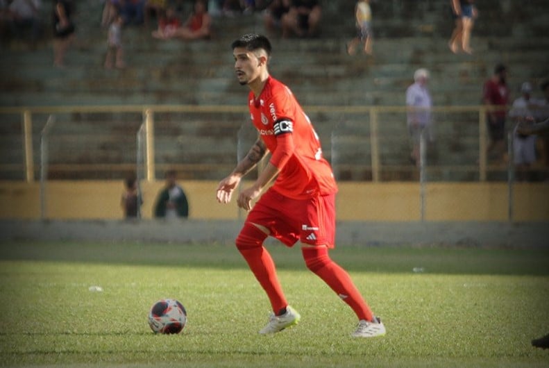 Internacional perde para o XV de Ja&uacute;, passa em segundo e pega o Fortaleza na pr&oacute;xima fase da Copinha