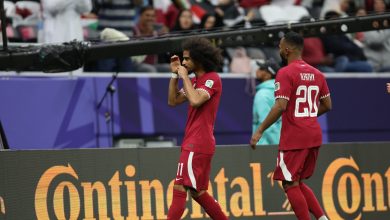 A zebra palestina chegou a passear, mas o Catar virou na bola parada, confirmou o favoritismo e avan&ccedil;ou &agrave;s quartas