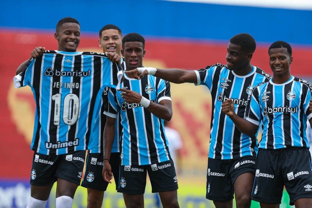 Com muita facilidade, Gr&ecirc;mio atropela o Serra Branca/PB na estreia na Copinha