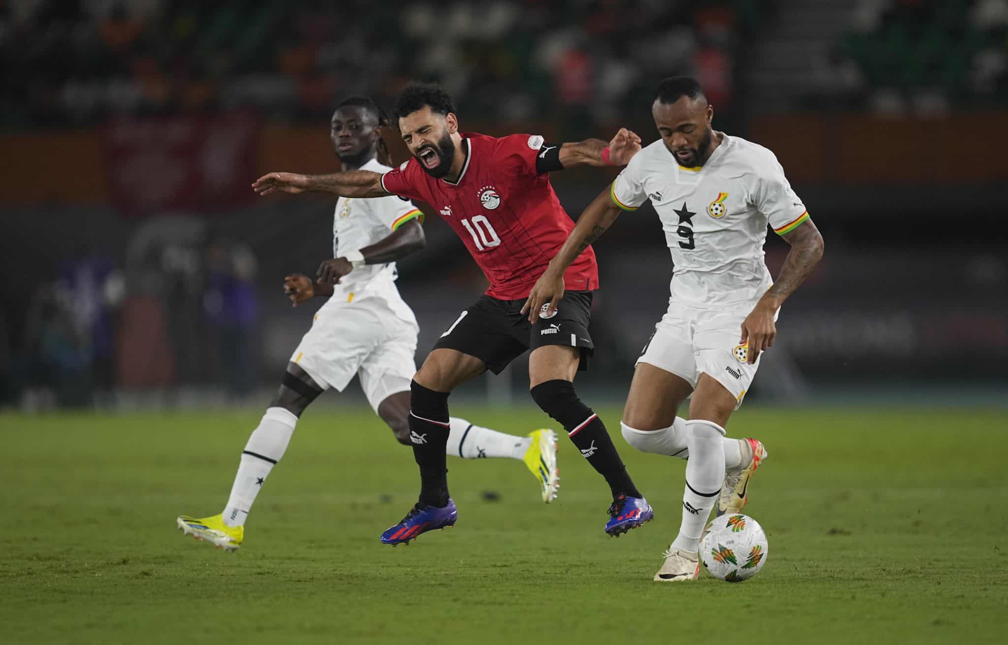 &lsquo;Foi chocante&rsquo;: poss&iacute;vel les&atilde;o de Salah preocupa J&uuml;rgen Klopp e o Liverpool