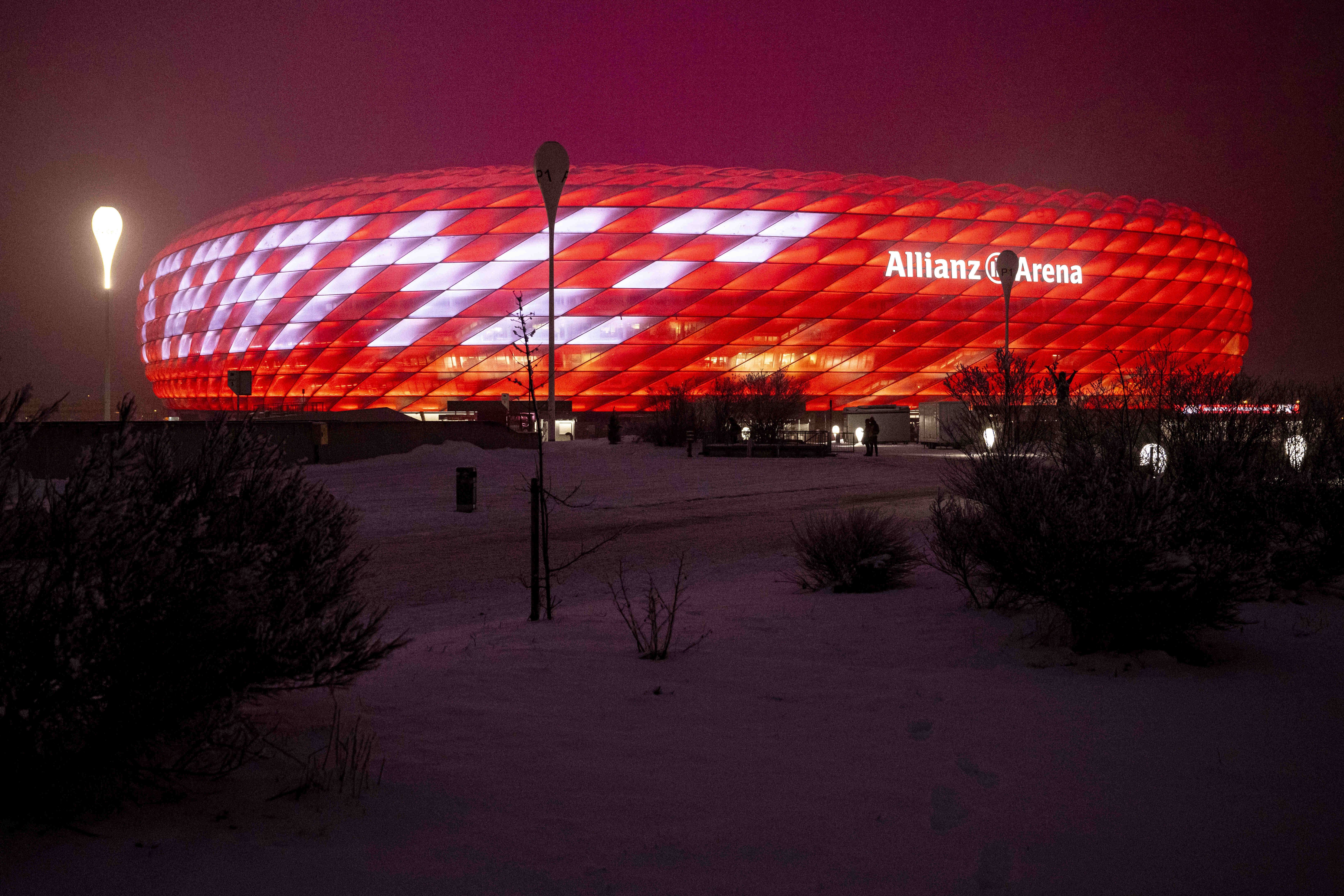 Em luto por Franz Beckenbauer, Bayern de Munique enfrenta Hoffenheim com homenagens da Bundesliga ao Kaiser