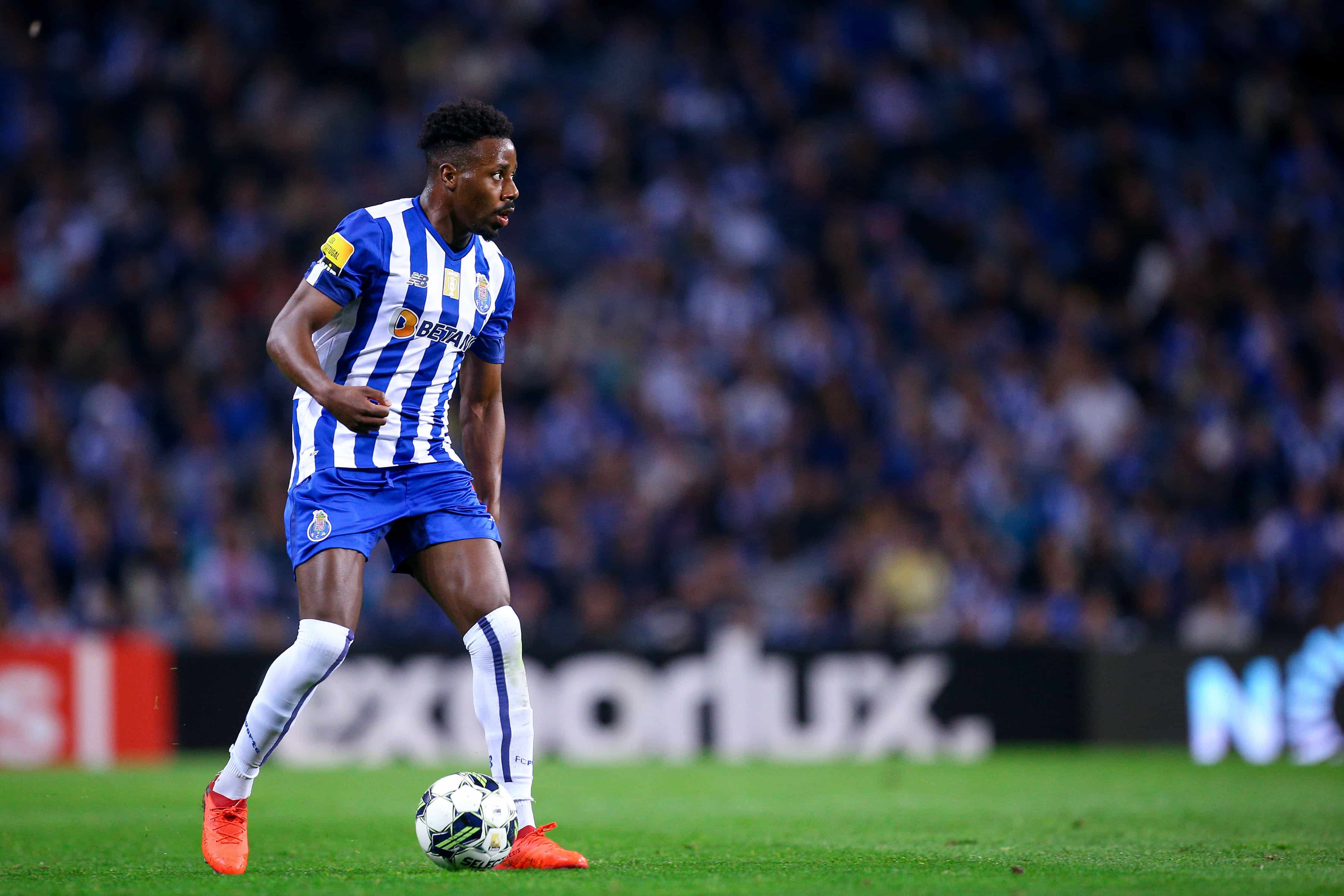 Manaf&aacute; vai chegar com status de titular no Botafogo, mas ainda &eacute; inc&oacute;gnita pelo hist&oacute;rico recente