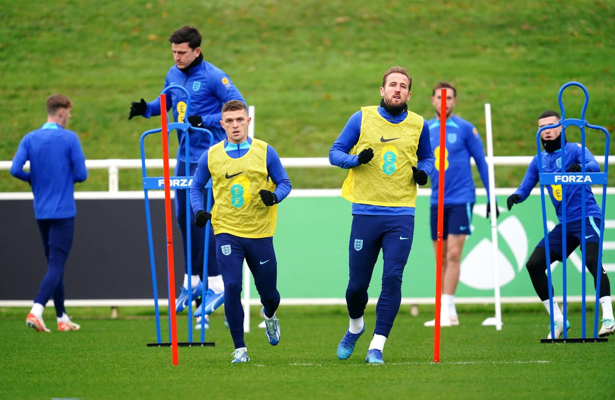 Tottenham na Bundesliga? Ap&oacute;s Kane e Dier, Bayern de Munique agora quer contratar Trippier