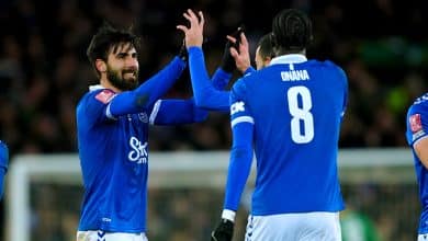 Gra&ccedil;as ao gola&ccedil;o de falta de Andr&eacute; Gomes, Everton bate o Crystal Palace e avan&ccedil;a na Copa da Inglaterra