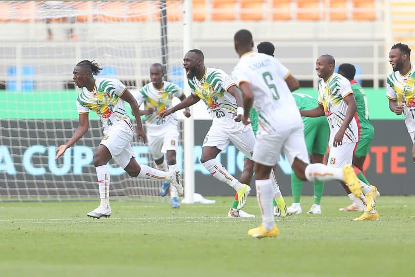 Mali aproveita gol contra estranho, supera Burkina Faso e volta às quartas da CAN após 11 anos