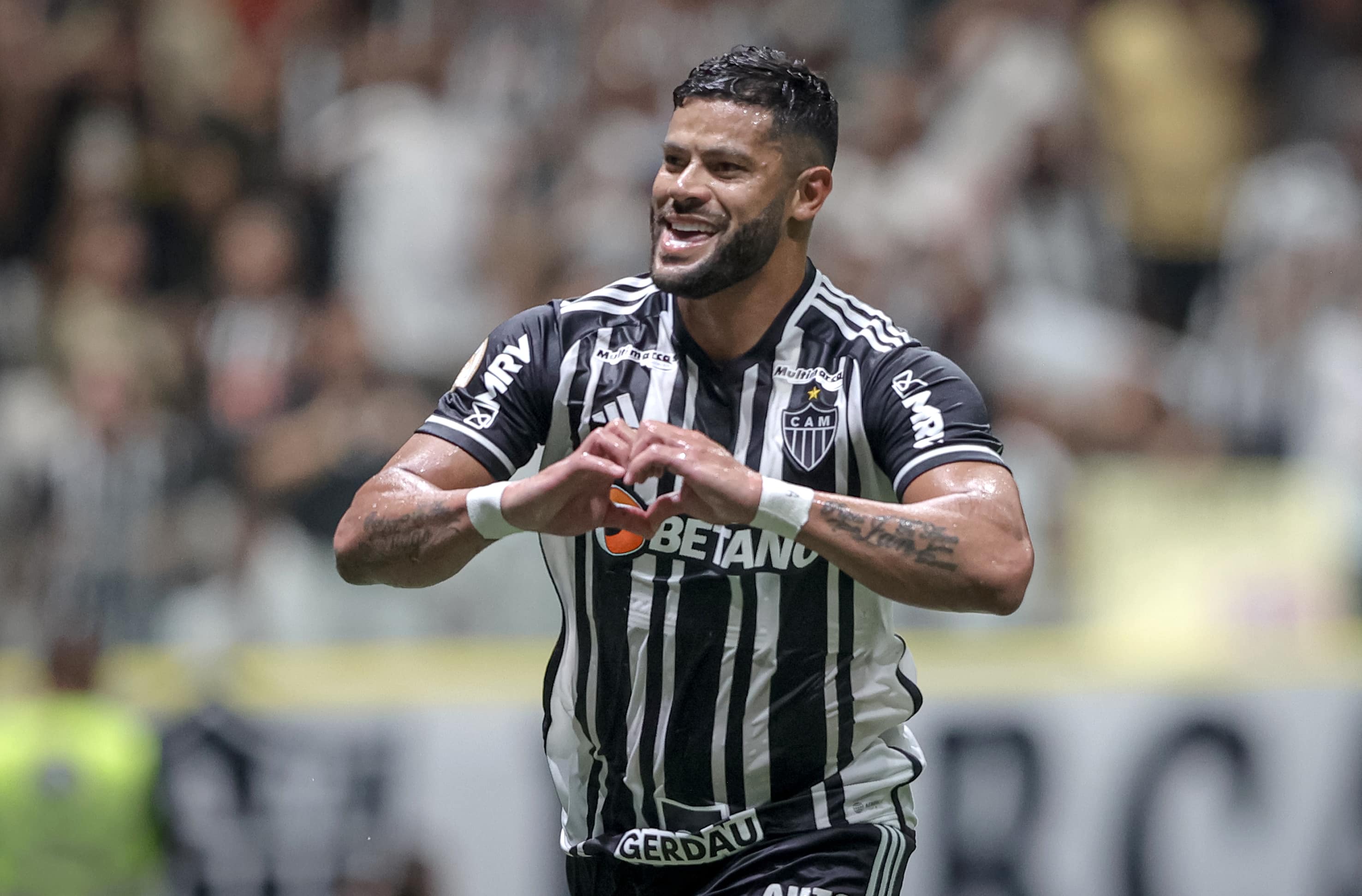 &Iacute;dolo, Hulk pode entrar ainda mais na hist&oacute;ria do Atl&eacute;tico-MG se seguir sua m&eacute;dia no clube