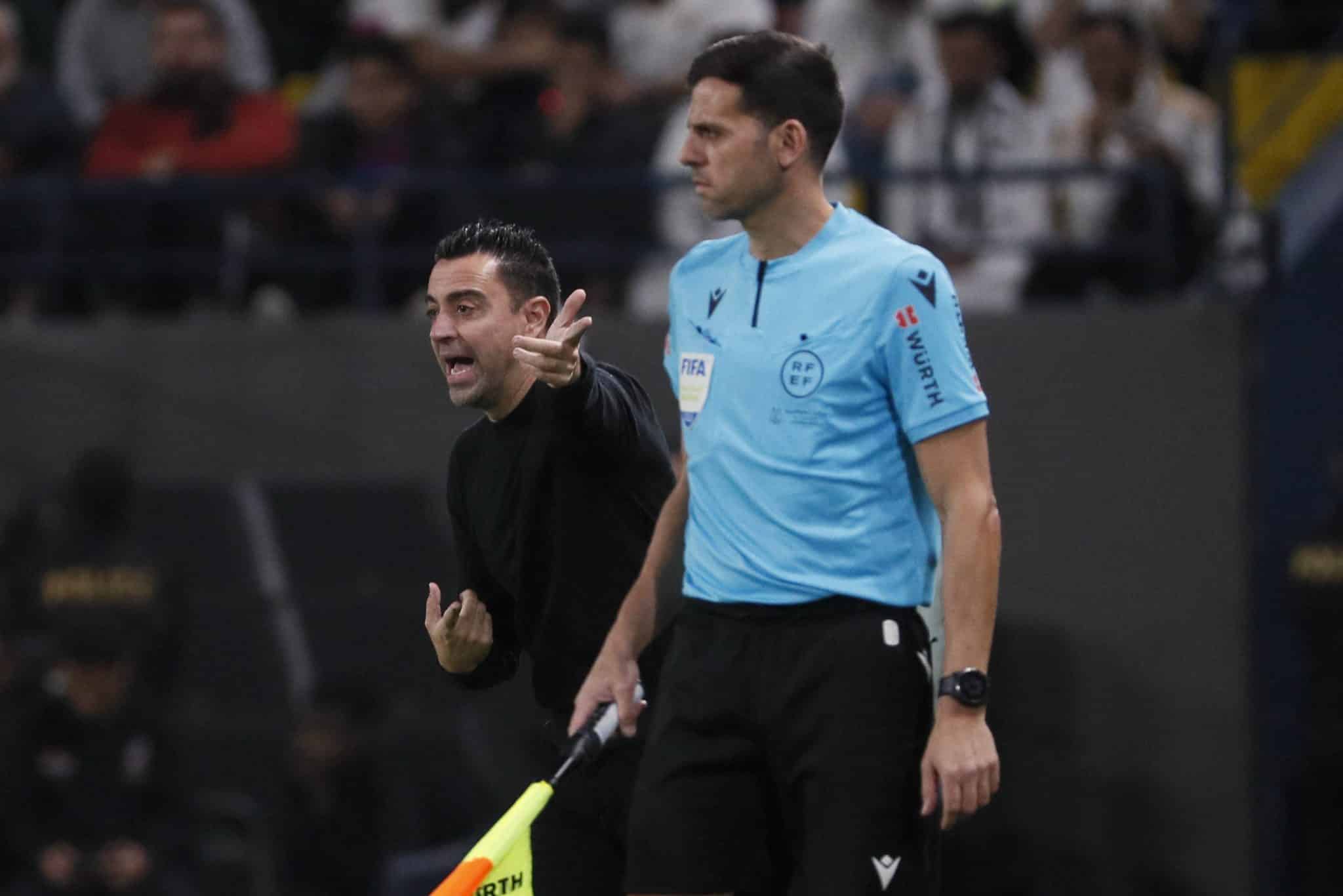 Barcelona est&aacute; muito preocupado com arbitragem e joga culpa no Real Madrid